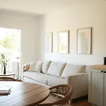 Apartment Modern Flat With Montgo View *