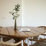 Modern Flat With Montgo View