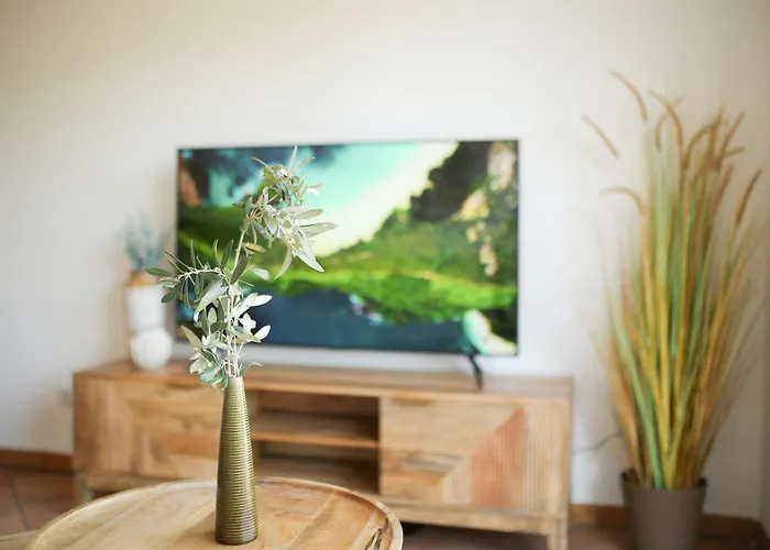 Modern Flat With Montgo View