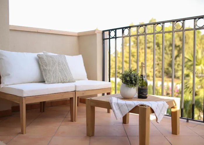 Modern Flat With Montgo View Denia