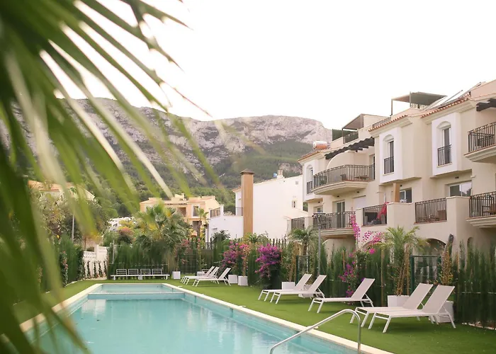 Modern Flat With Montgo View *