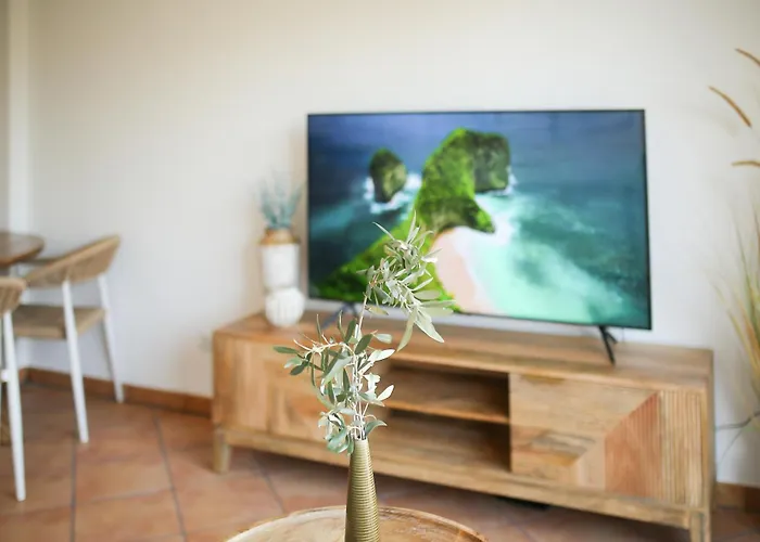 Modern Flat With Montgo View 아파트 *